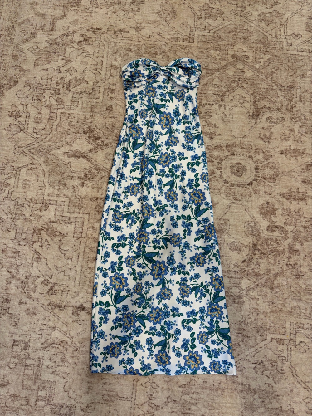 Beginning Boutique Women’s Floral White & Blue Prom/Formal Dress Size 4
